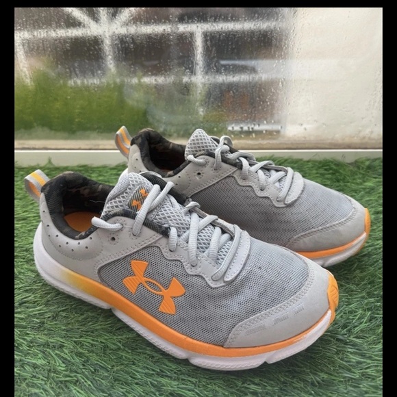 Under Armour Other - Under Armour UA Boys’ Size 4.5 Sneakers Athletic Shoes Gray Orange Camo Mesh EUC